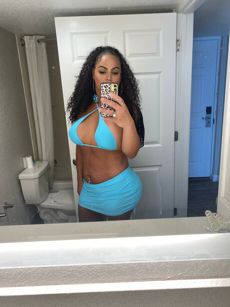 CARLI🖤⛓
