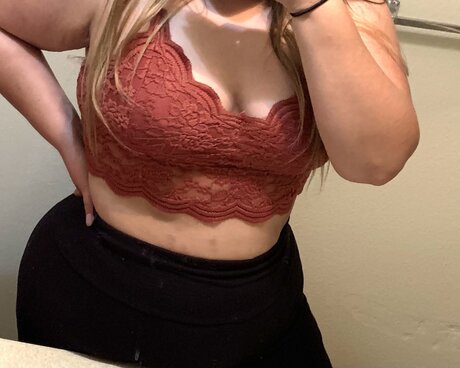 Curvyofbabe
