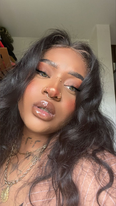 🧚🏾♀️BLACC HOENYY 🧚🏾♀️