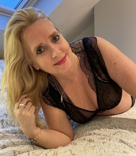 Lace_n_leather