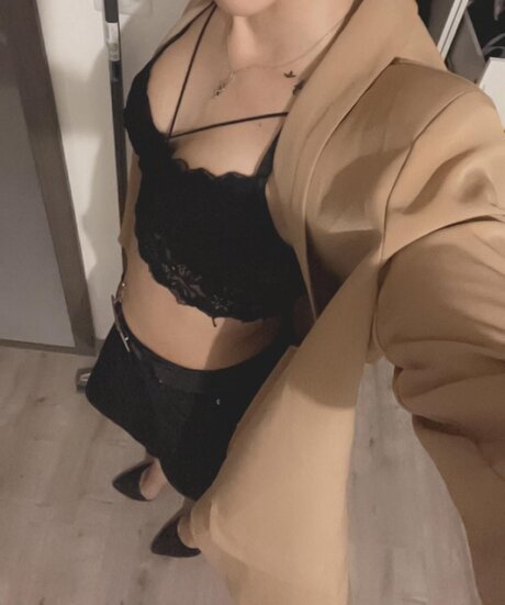 _ladygirl25