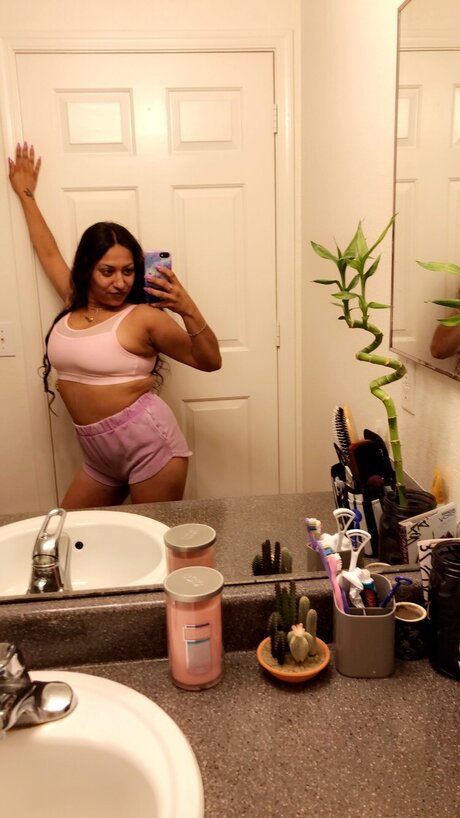 Layla Rozee