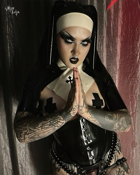Miss Evilia 💋