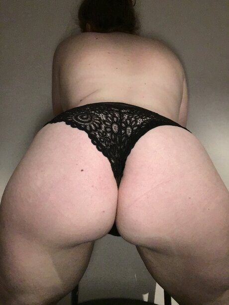 Naughty_Nicola