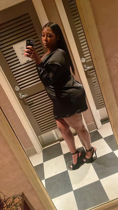 Nichole_charay