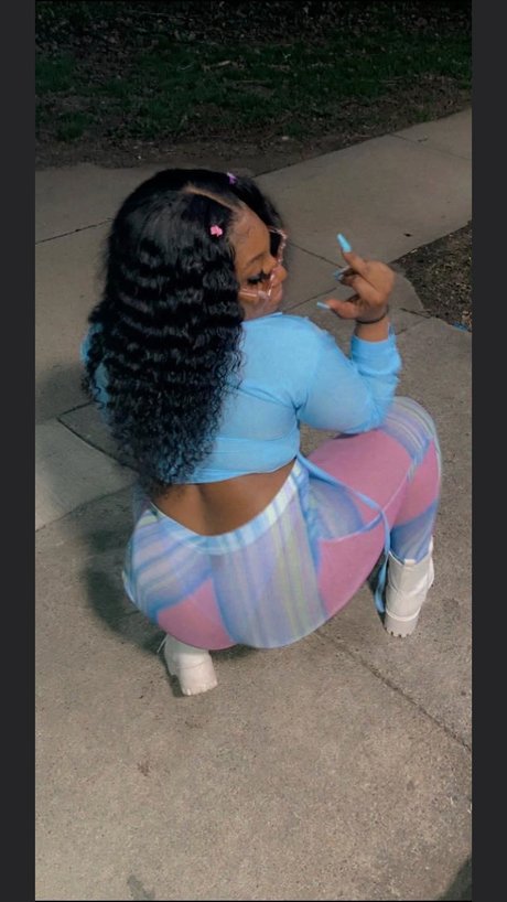 TongueGoddess💕