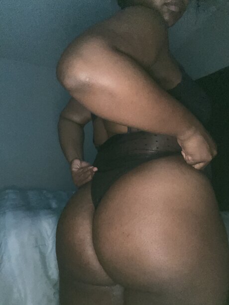 Mommy Melting Fat 🍑